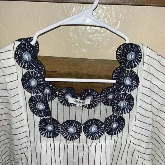 Madewell Embroidered Butterfly Dress in Stripe Size Medium - Picture 5 of 11